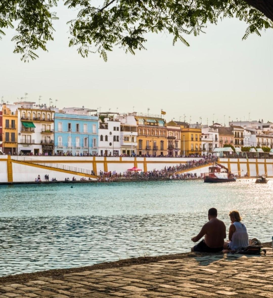 Ole Triana Apartman Sevilla Kültér fotó