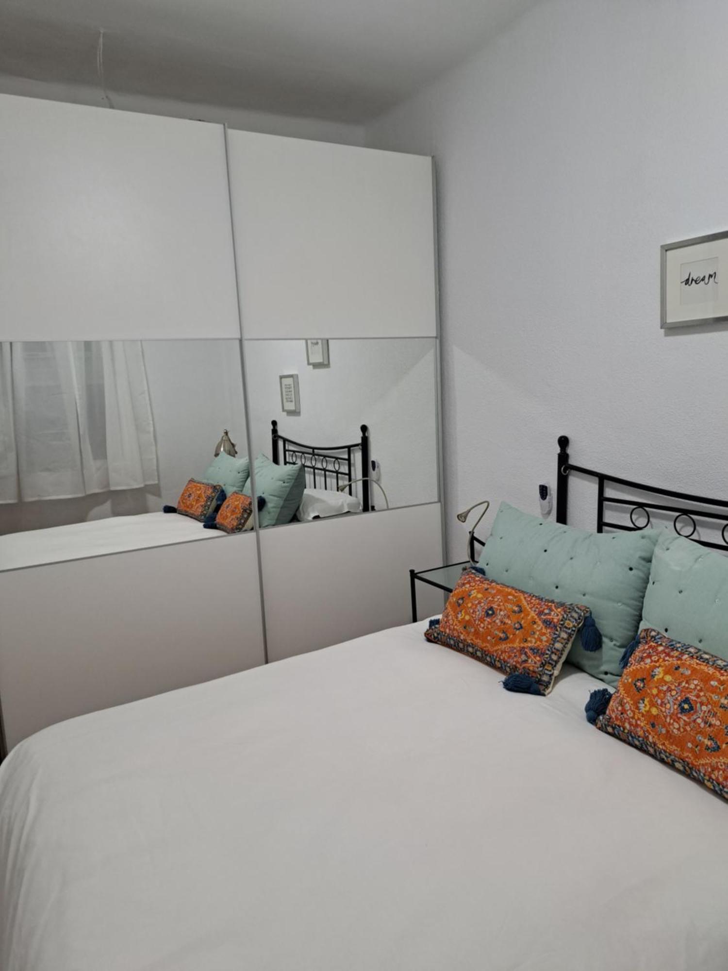 Ole Triana Apartman Sevilla Kültér fotó
